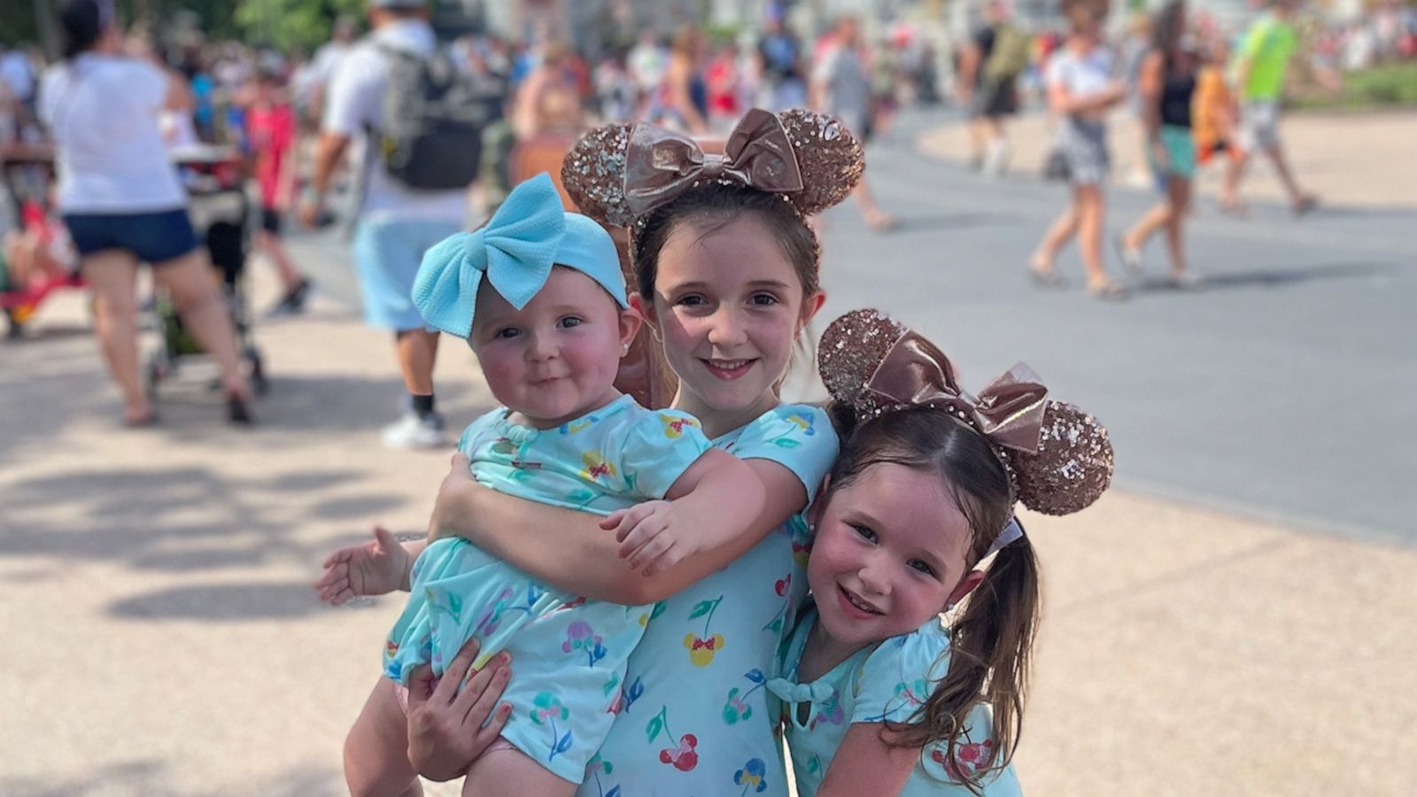 VIDEO: These 3 sisters were each born 3 years apart on the same day