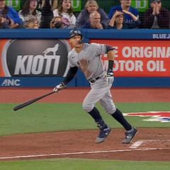 Aaron Judge took the field for warmups in a “Double Gum” Jordan 1