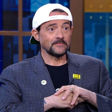 VIDEO: Kevin Smith talks new film, 'Clerks III'