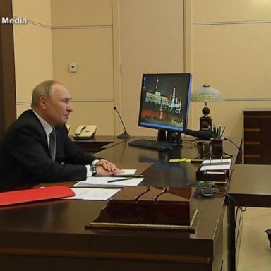 VIDEO: Putin declares martial law in parts of Ukraine