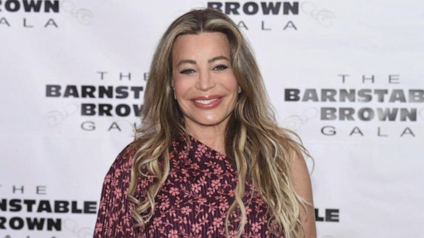 Video Taylor Dayne talks colon cancer diagnosis - ABC News