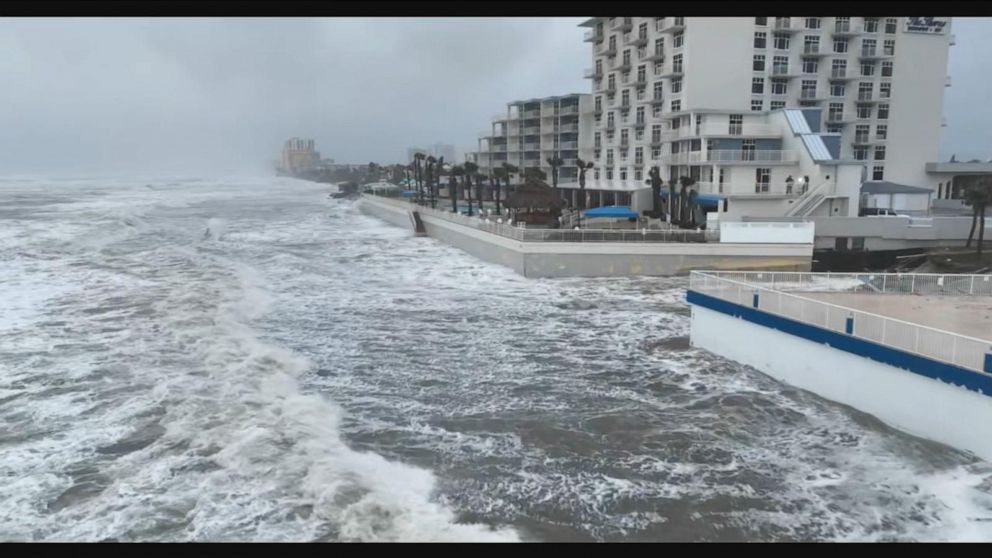 Video Hurricane Nicole Makes Landfall In Florida - ABC News