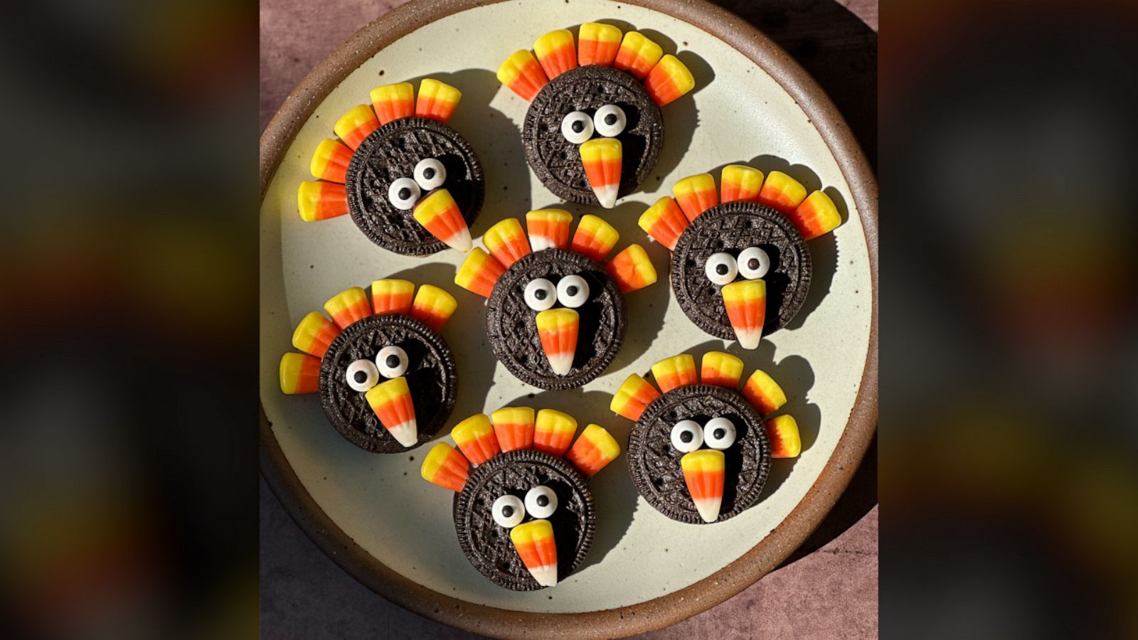 VIDEO: How to make no-bake turkey Oreos