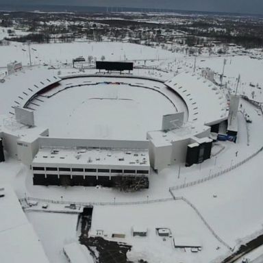 VIDEO: Over 6 feet of snow falls in upstate New York