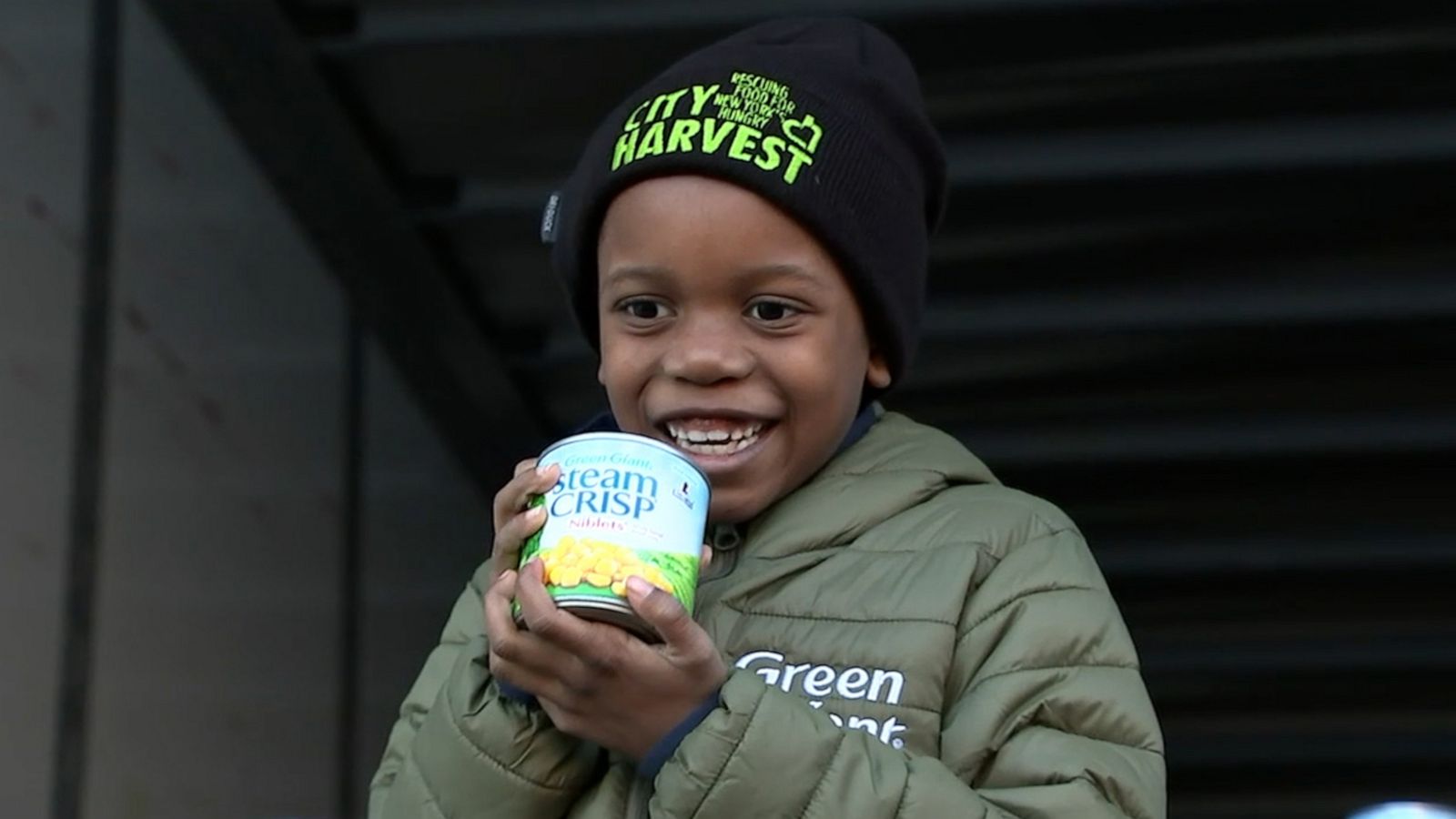 VIDEO: 'Corn kid' helps donate 50,000 cans of corn to people in need this Thanksgiving