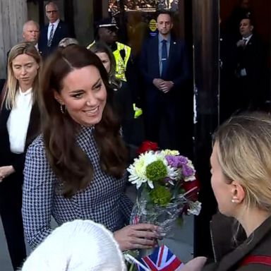 VIDEO: Princess Kate greets fans outside Harvard University