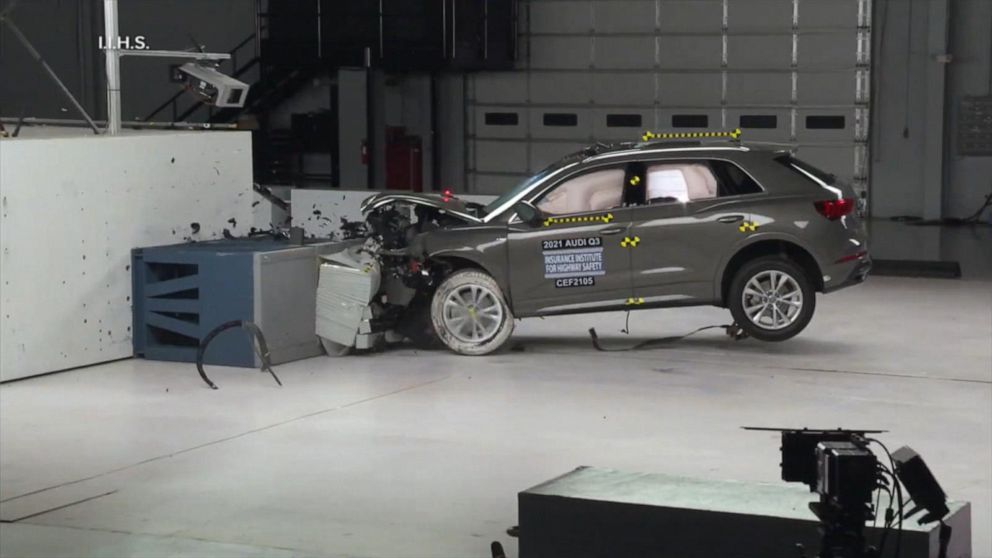 Video Many Small SUVs Fail Insurance Industry Crash Tests - ABC News