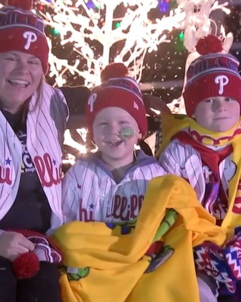 Phillies daycare was messing around on picture day 🤪 #phillies 