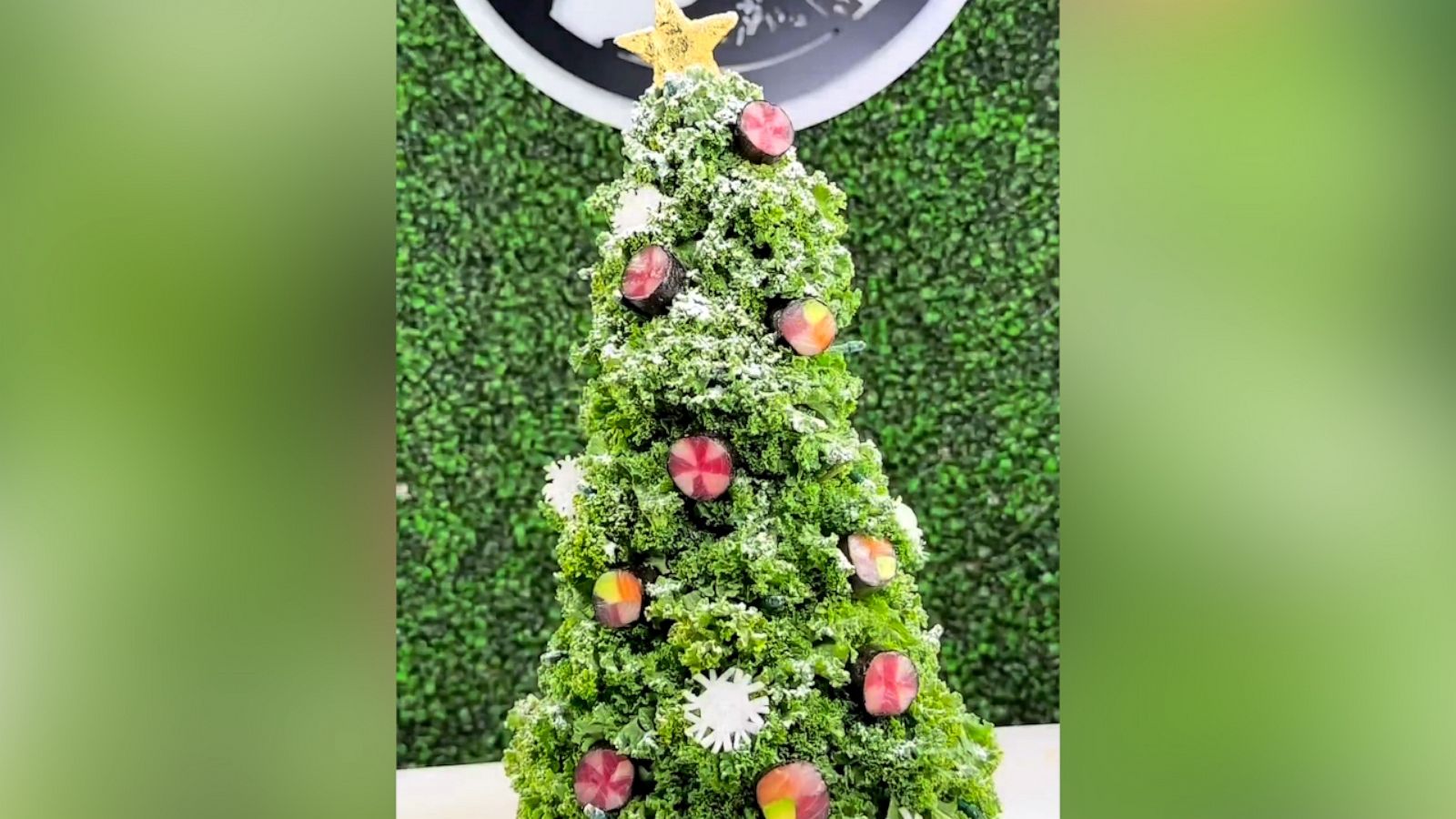 VIDEO: How to make a sushi Christmas tree for your next holiday party