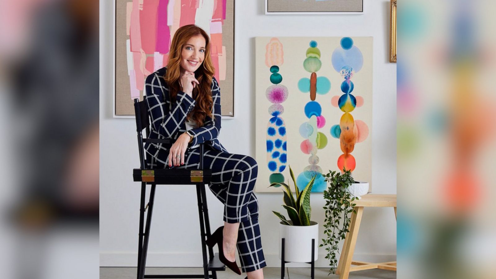 VIDEO: Art adviser shares 4 rules for hanging art like a pro