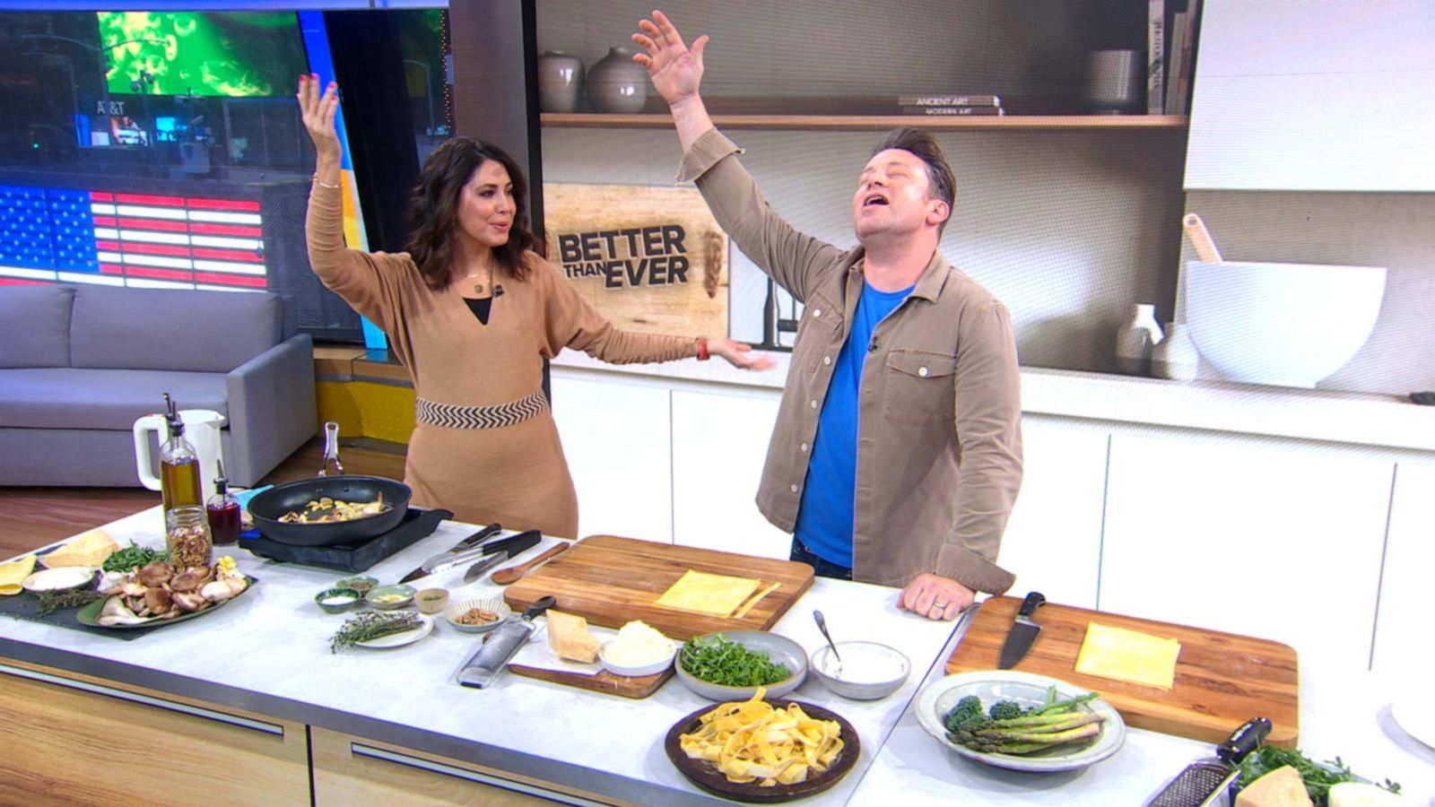 Nominaal Snooze Koor Jamie Oliver shares budget-friendly recipe for garlic mushroom tagliatelle  - Good Morning America