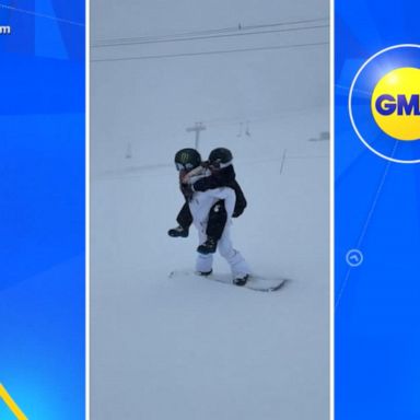 VIDEO: Chloe Kim helps struggling snowboarder