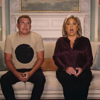 VIDEO: Todd and Julie Chrisley report to prison
