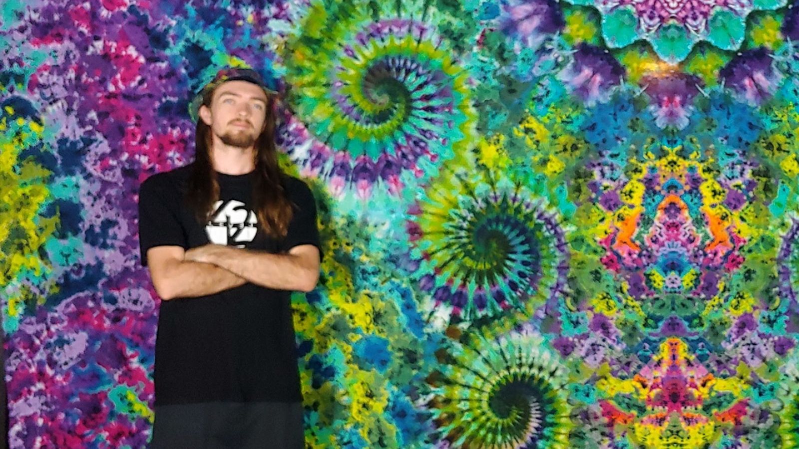 VIDEO: How tie-dye helped this artist with substance abuse recovery