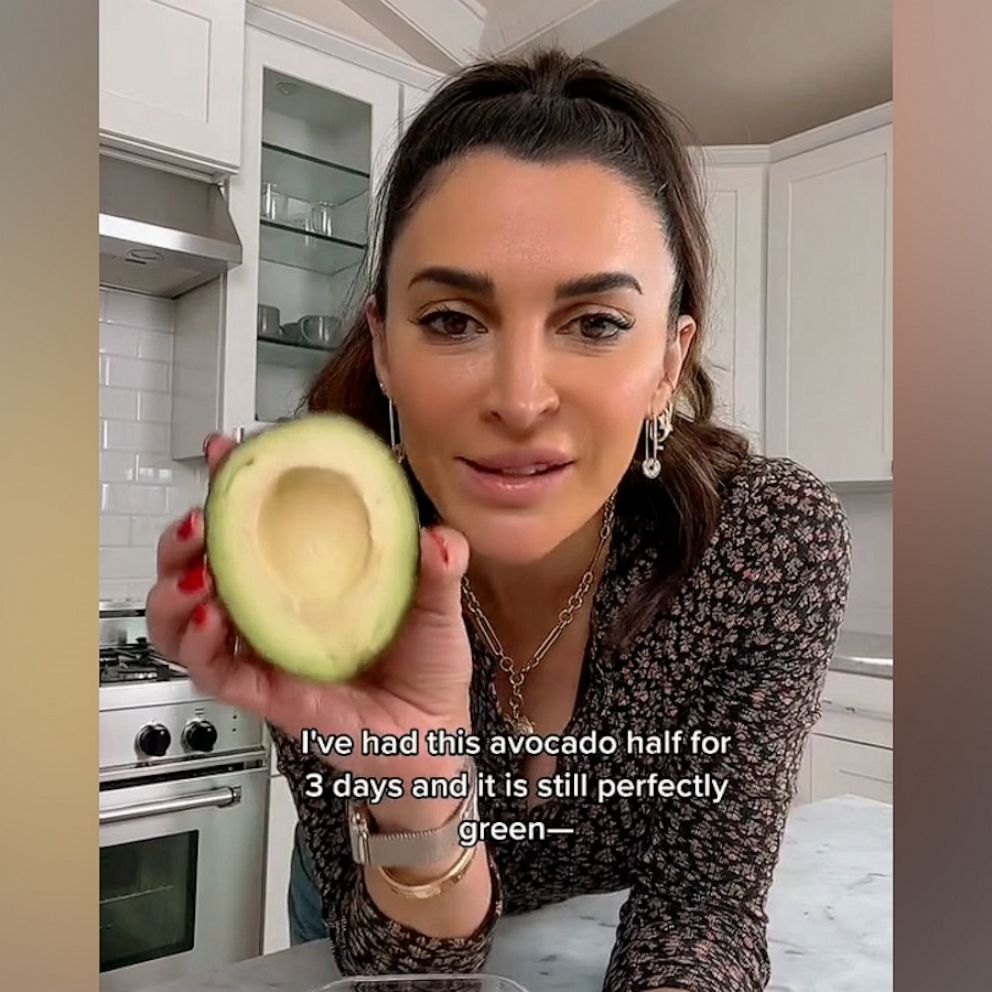VIDEO: Here’s how to keep your cut avocados perfectly green 