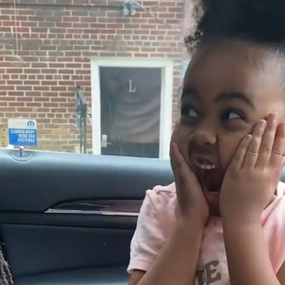 Little girl excited to find out she's going to be a big sister to twins -  Good Morning America