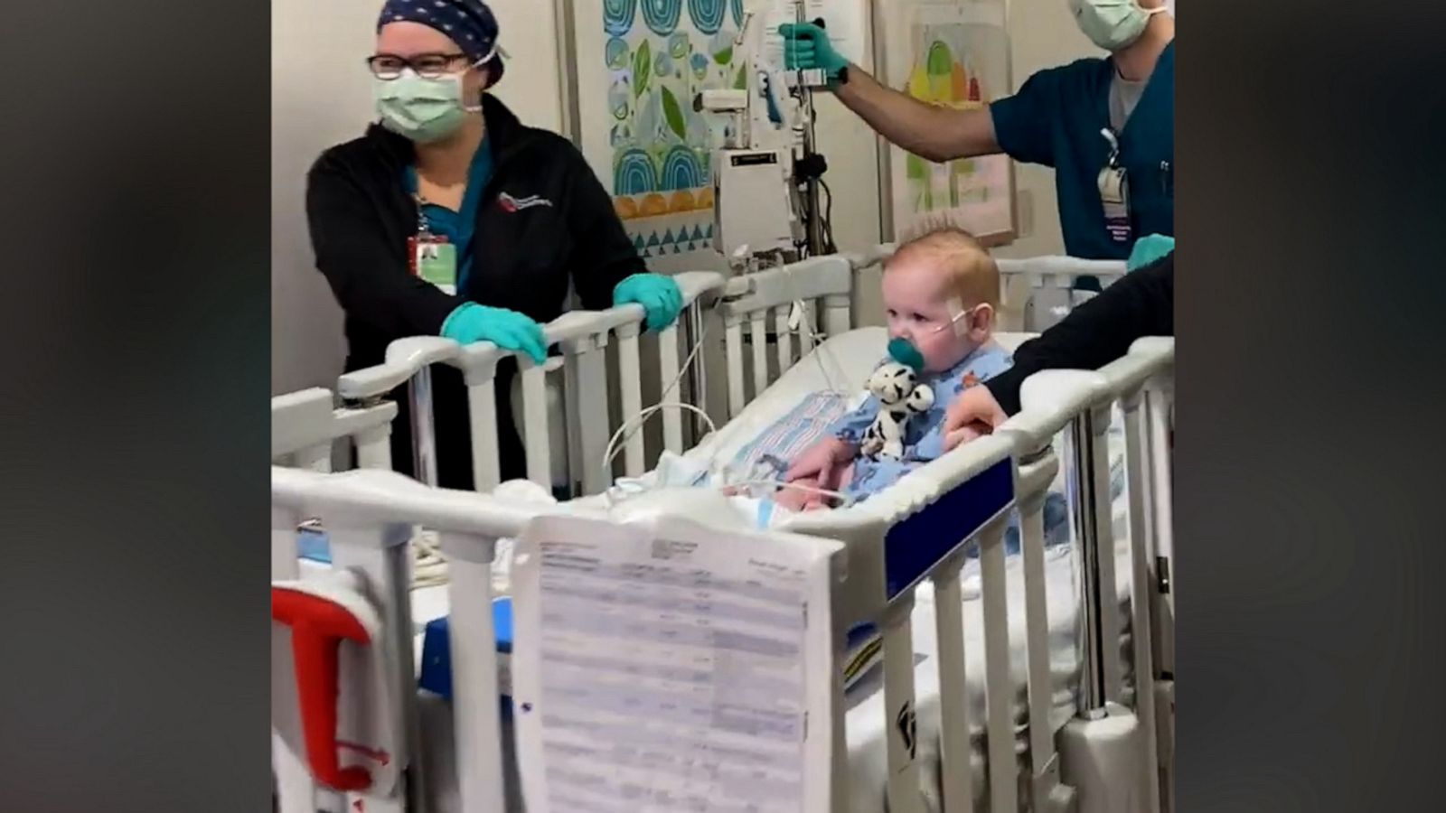 VIDEO: Toddler cheered on by hospital staff before heart transplant surgery