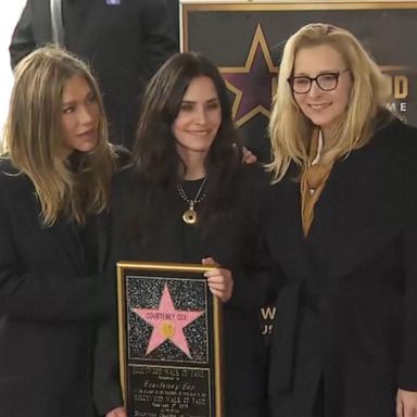 VIDEO: 'Friends' star Courteney Cox honored with star on Hollywood Walk of Fame