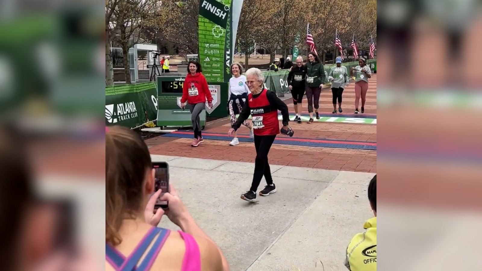VIDEO: 98-year-old completes Atlanta 5K race in less than 1 hour