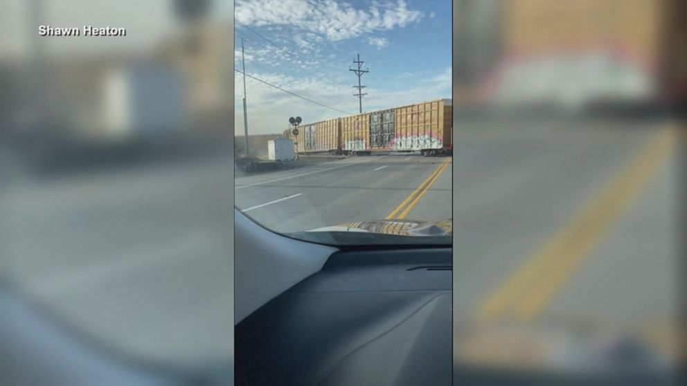 Video 2nd Norfolk Southern Train Derails Near Springfield, Ohio - Abc News