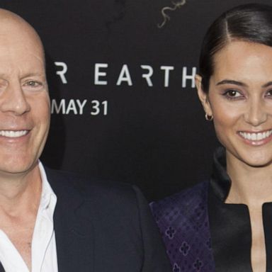 VIDEO: Bruce Willis' wife asks paparazzi to 'give him space' after dementia diagnosis