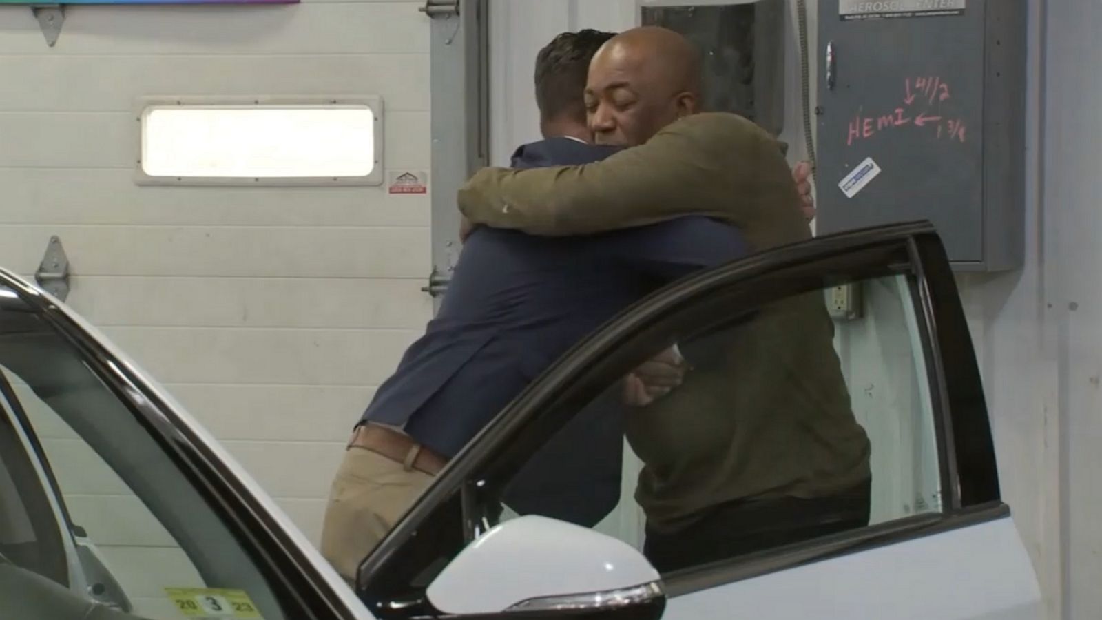 VIDEO: U.S. Army veteran surprised with new car after commuting 8 hours for work