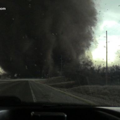 VIDEO: At least 32 dead as tornadoes sweep through heartland