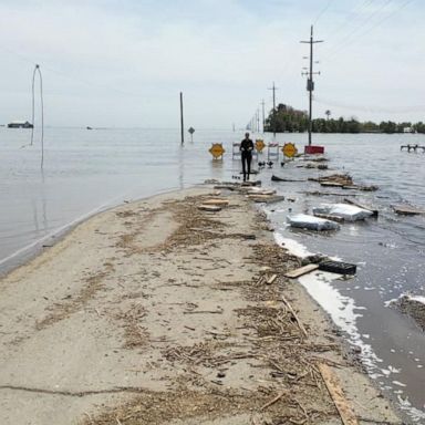 VIDEO: Ft. Lauderdale airport shuts down as major flooding hits Florida