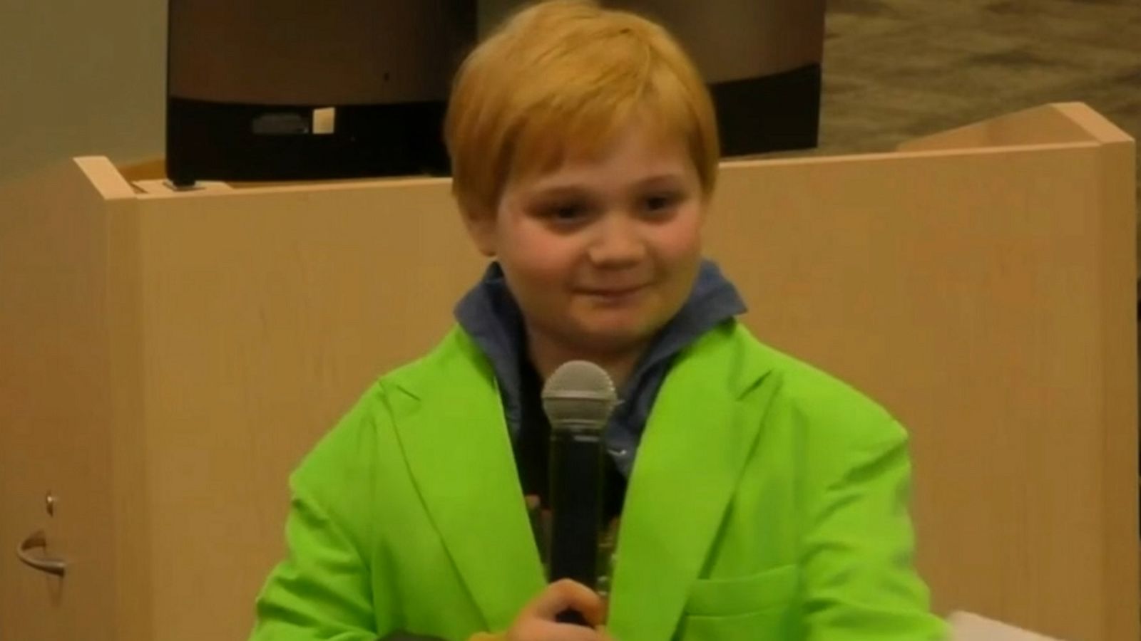 VIDEO: 9-year-old boy lobbies school district for better mac and cheese