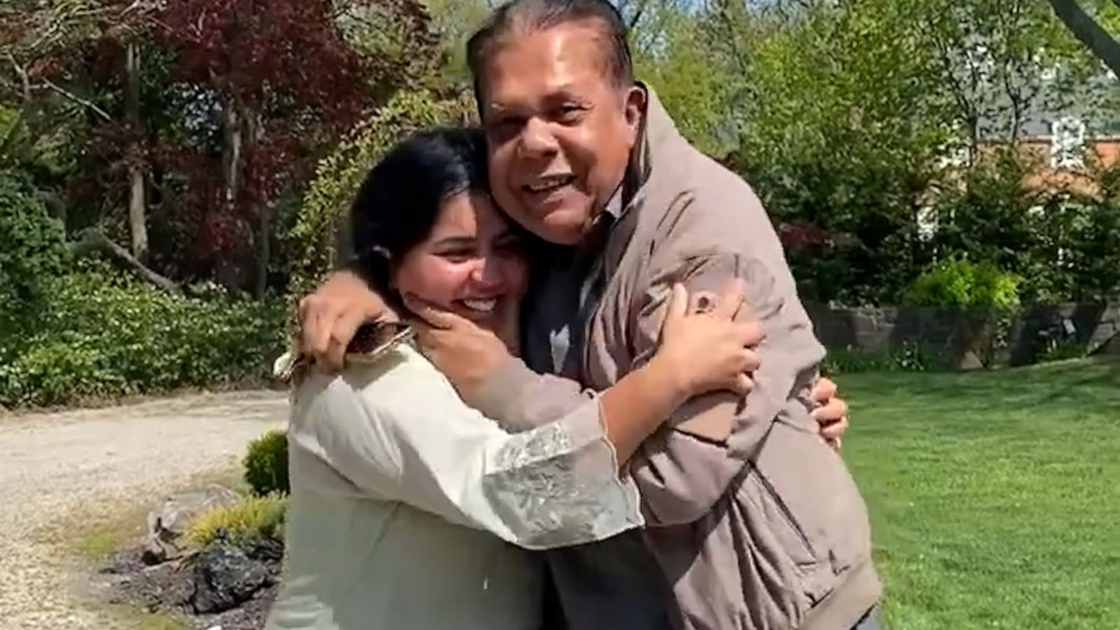 VIDEO: Immigrant dad has emotional reaction to daughter passing bar exam