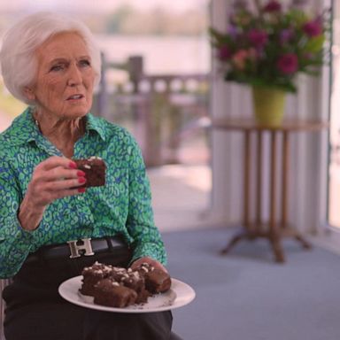 VIDEO: Mary Berry talks new cookbook and bakes up sweet treats