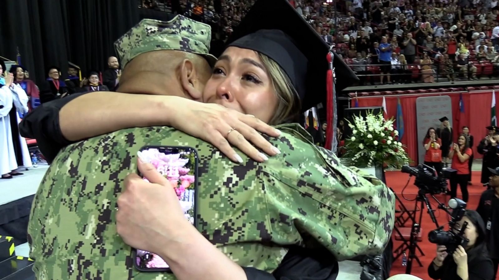 VIDEO: Navy father surprises daughter at college graduation