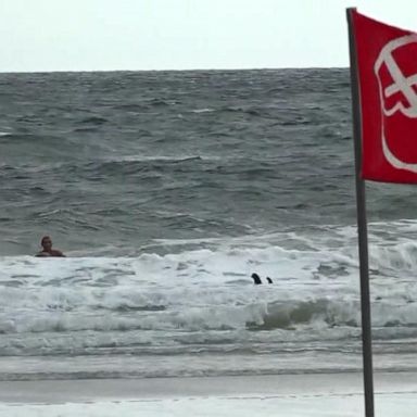 VIDEO: Rip current warning as families head to beaches for Memorial Day weekend