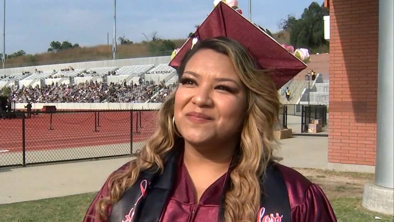 VIDEO: Mom of 3 who was previously homeless graduates from college