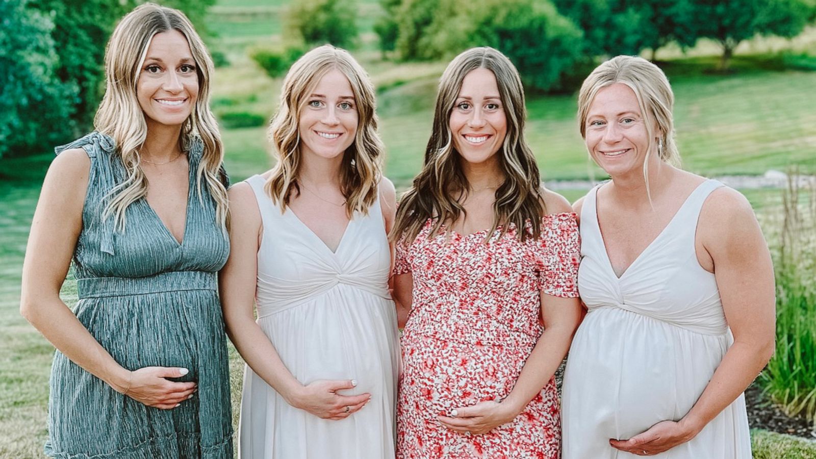 Забеременели вместе. Pregnant sisters. Sisters 4 sisters.