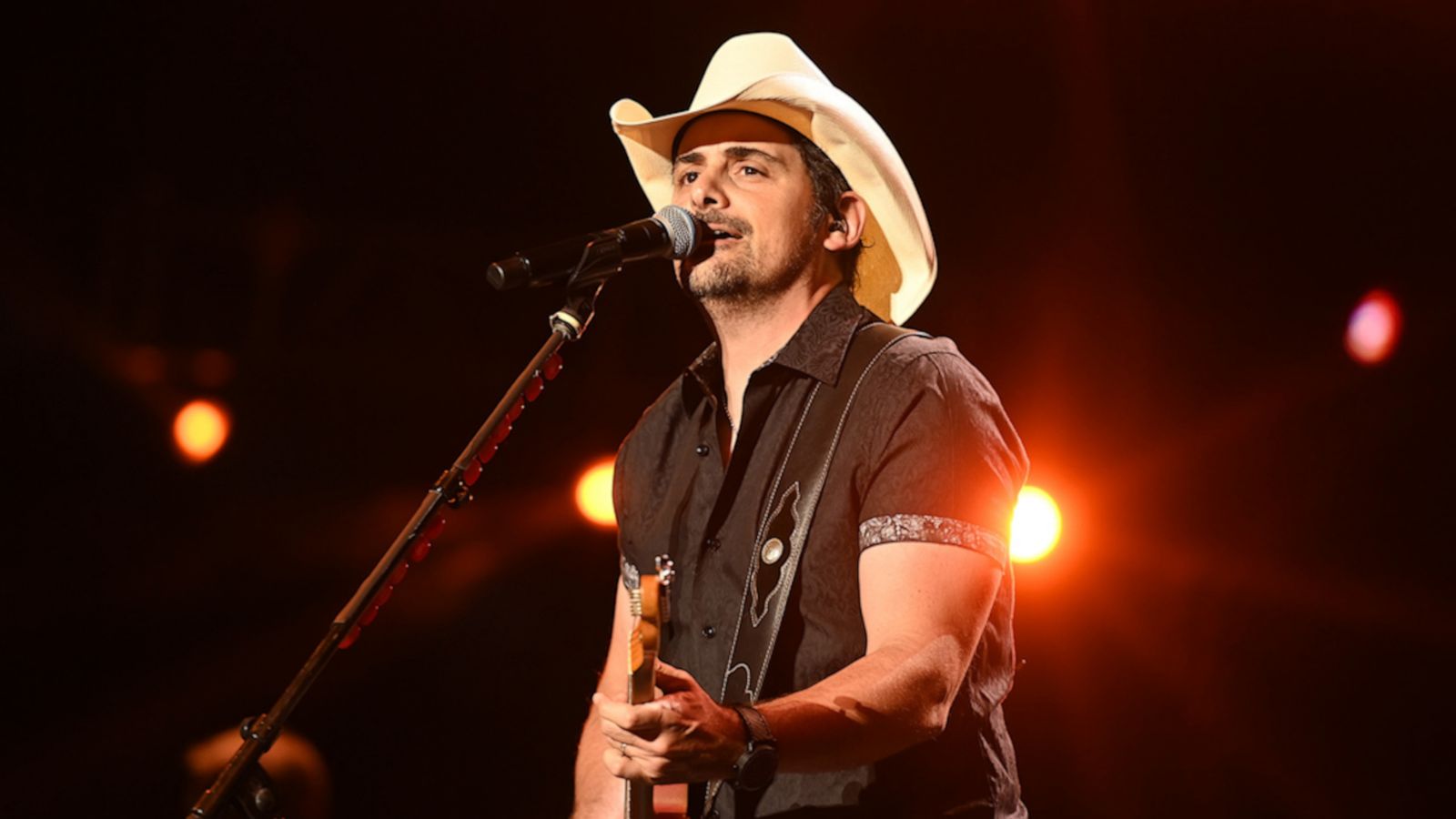 VIDEO: Our favorite Brad Paisley moments