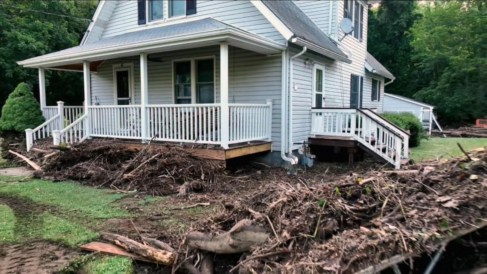 VIDEO: Parts of New York cleaning up after severe flooding