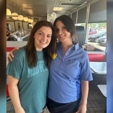 VIDEO: Lana Del Rey shocks fans at a Waffle House