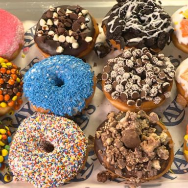 VIDEO: Best '7th Inning Snacks' at Tampa Bay Rays’ Tropicana Field