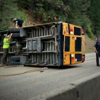 VIDEO: 7 teenagers in critical condition after bus crash