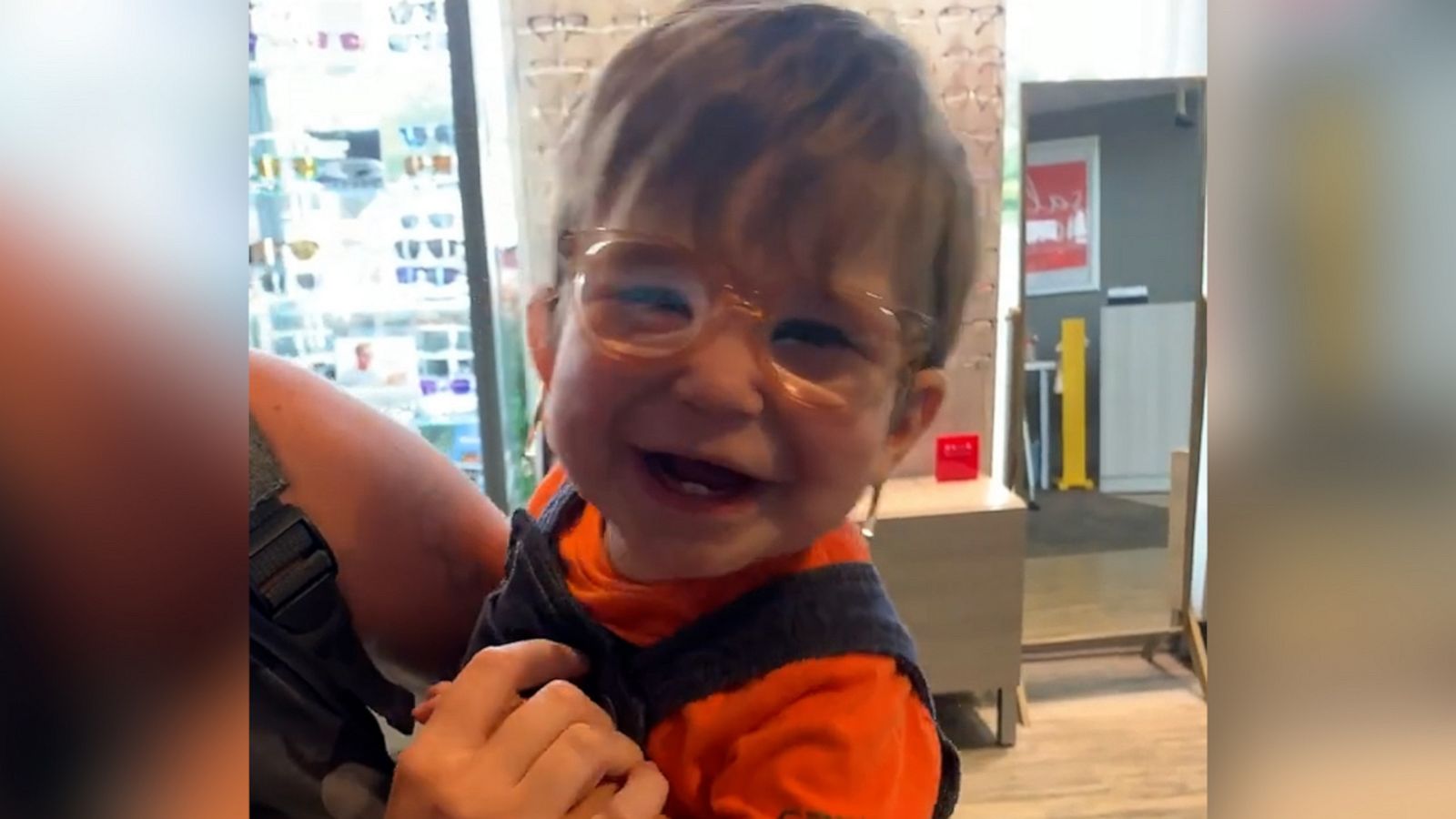 VIDEO: Toddler smiles with joy when he wears glasses for 1st time