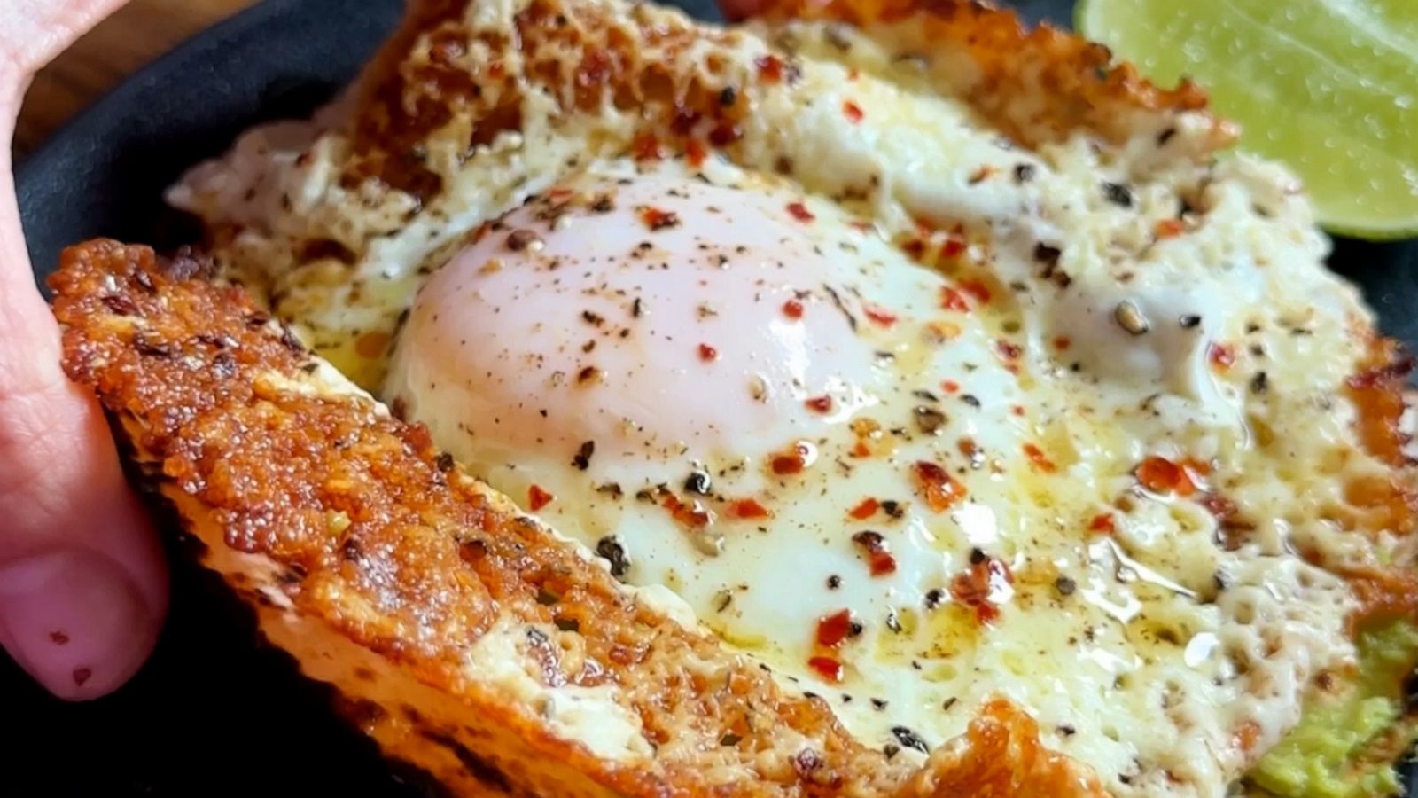 VIDEO: Try this quick and easy feta fried egg recipe