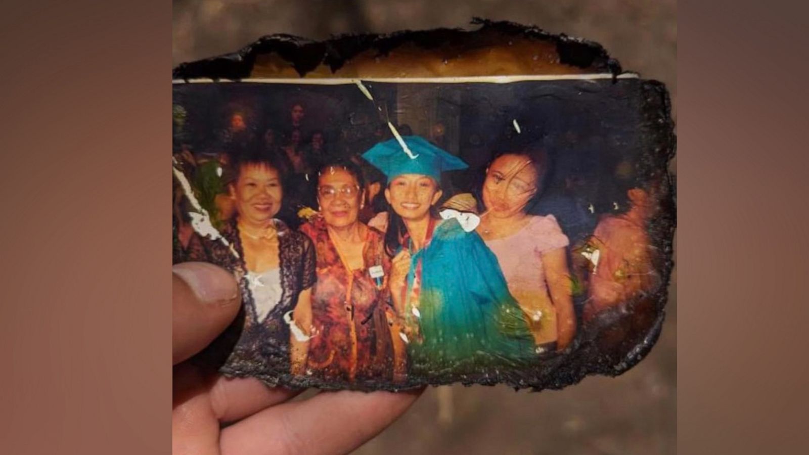 VIDEO: Woman loses everything in Maui fire except for one photo a stranger found on a beach