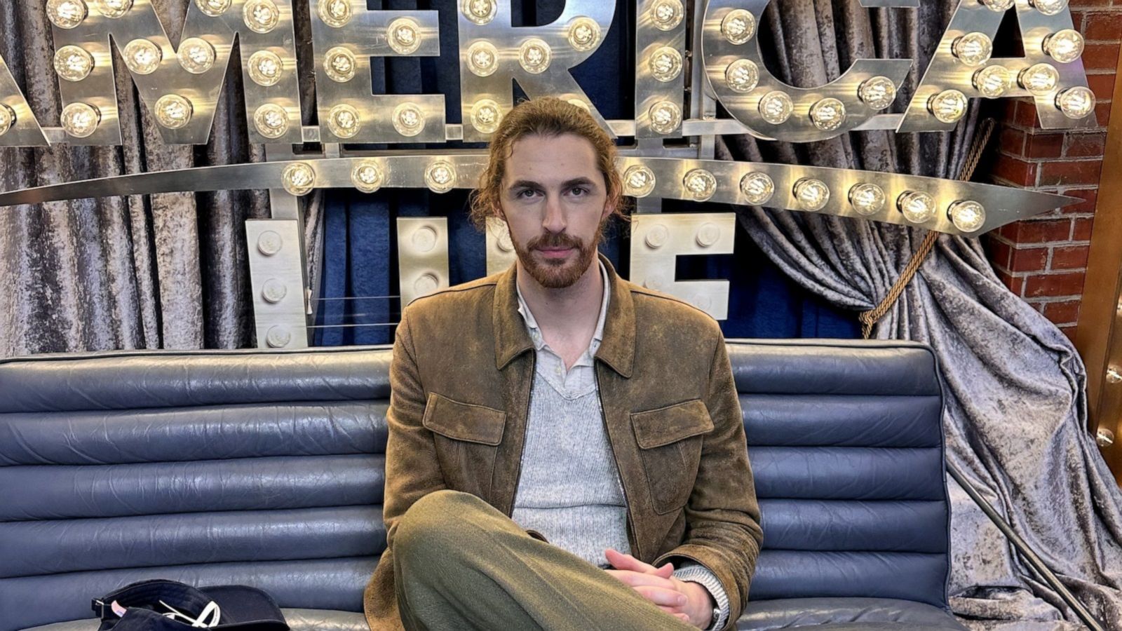 VIDEO: Hozier plays Ask Me Anything backstage at ‘GMA’