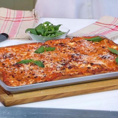 VIDEO: Dishing up a sheet-pan pizza alla vodka with Food Network Magazine