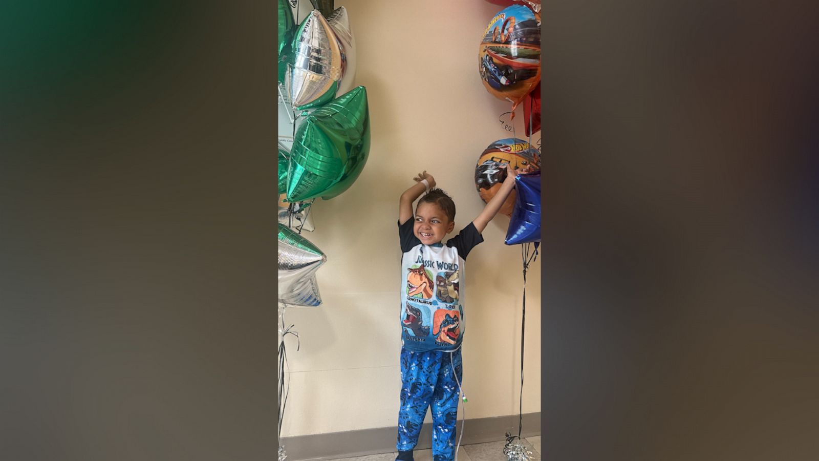 Little boy with cancer gets sweetest birthday surprise in the hospital - Good Morning America