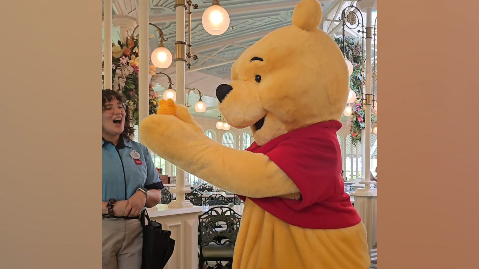 VIDEO: Woman surprises Winnie the Pooh with mini crocheted version of himself at Disney