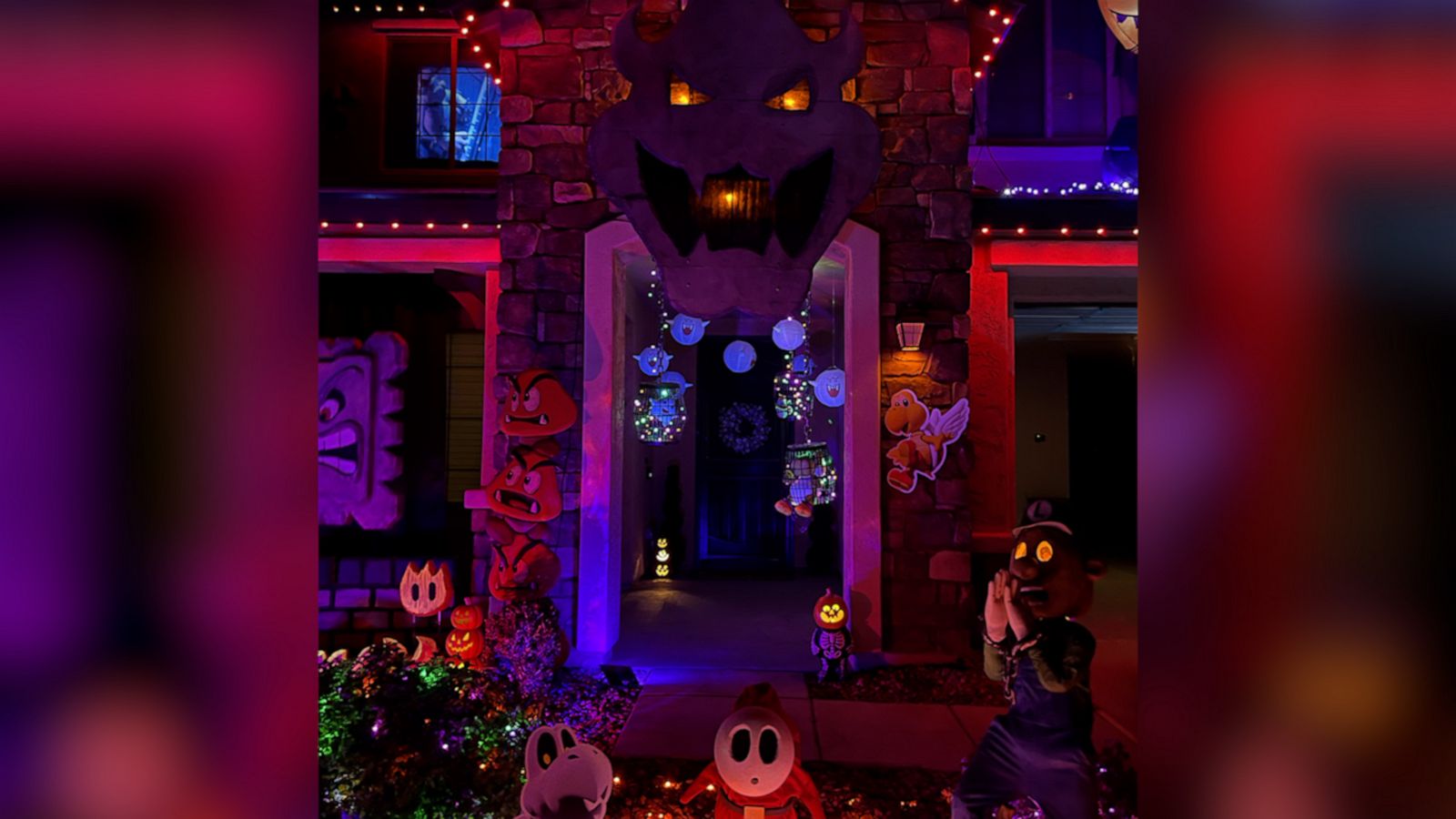 VIDEO: Family creates incredible DIY-Halloween display inspired by Super Mario