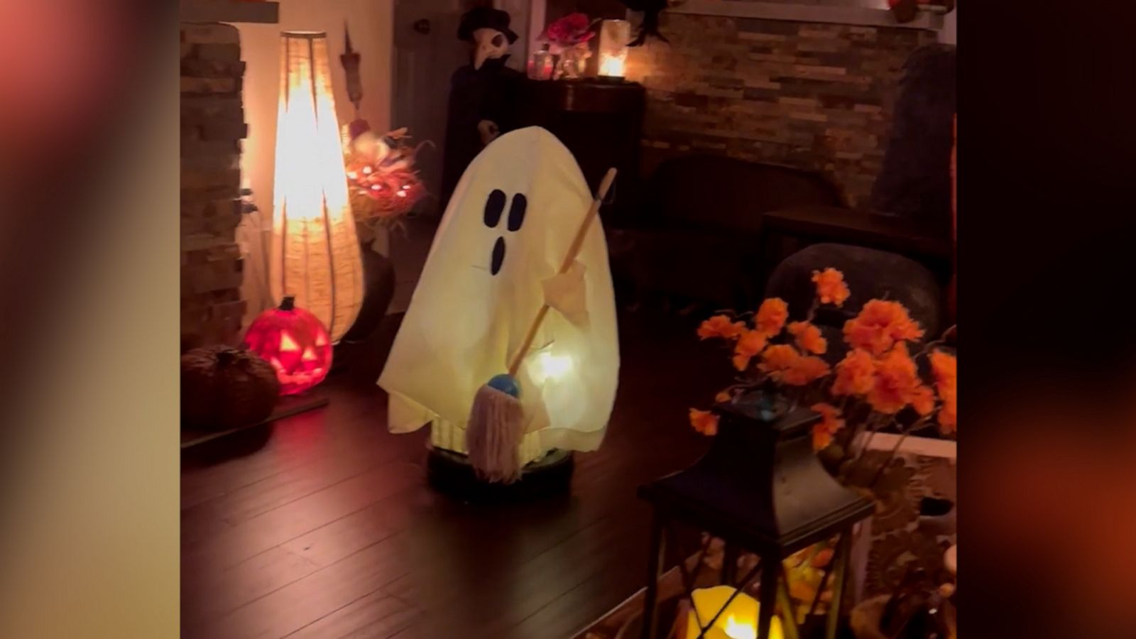 VIDEO: Woman dresses up Roomba as ghost