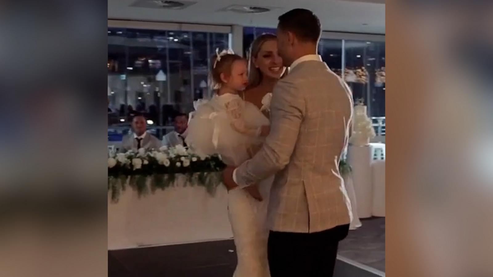 Toddler joins newlyweds during first dance - Good Morning America